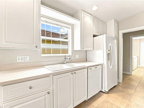 4th image of 8141 Xenia LN