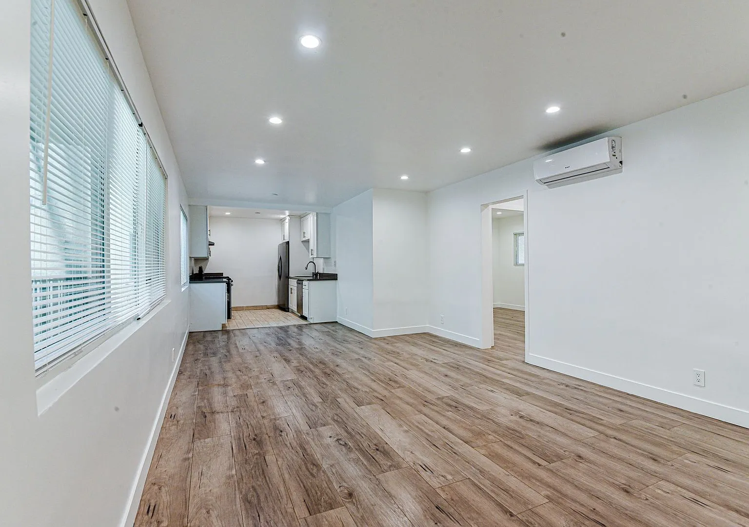 4324 Ventura Canyon Ave (near Ventura Blvd) Gem — Photo 2