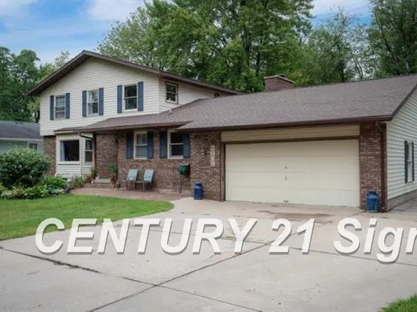 2019 Westbury Dr, Midland, MI 48642