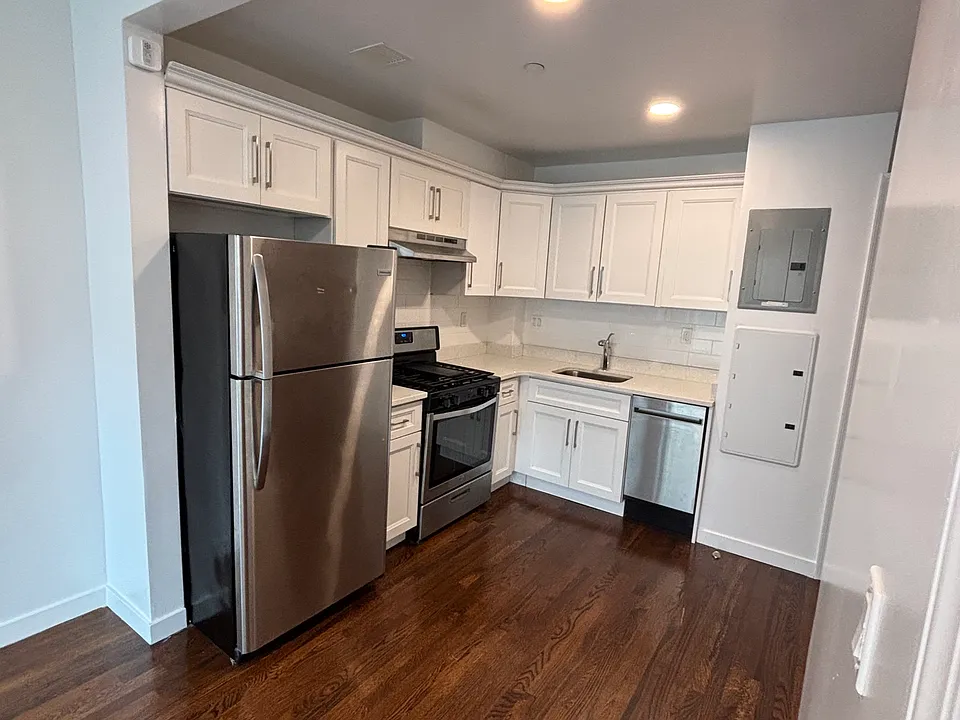 897 Broadway #3F