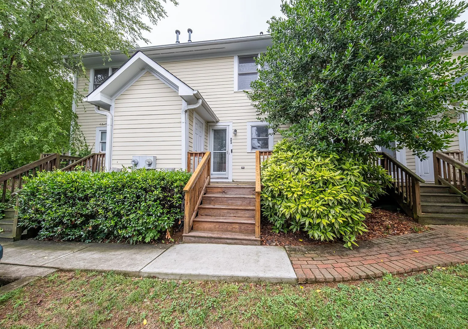 Charming 2-Bedroom Townhome in College Hill Available Now! — Photo 2