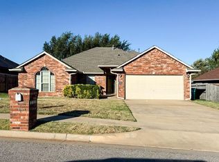 8601 Rambling Rd, Oklahoma City, OK 73132