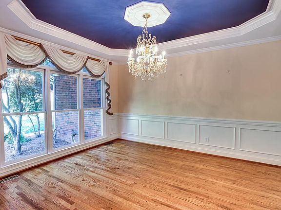 3rd image of 116 Chinook Ln