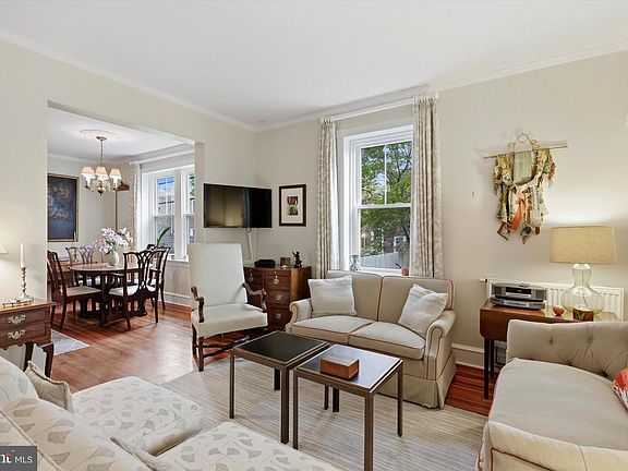 2nd image of 39 E Abington Ave