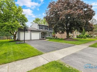 6549 Meadowcroft Ln, Maumee, OH 43537