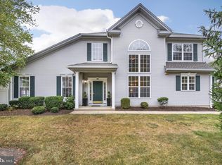 60 Warwick Rd, Princeton Junction, NJ 08550