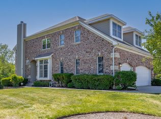 1298 S Falcon Dr, Palatine, IL 60067
