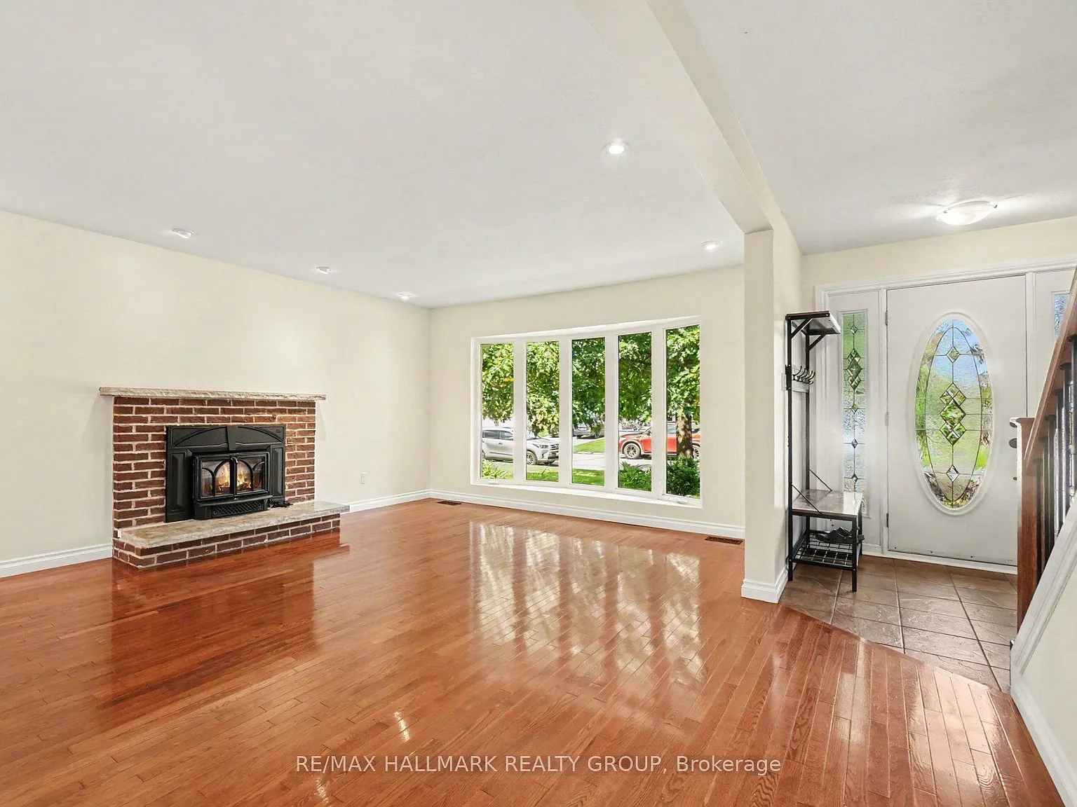 4 bed, $3,200 — Photo 4