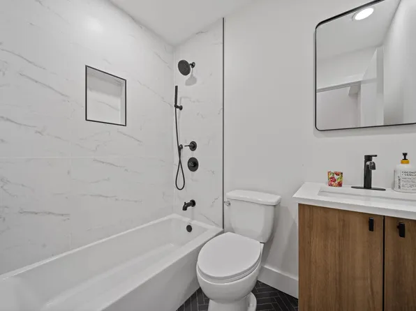 17 Leonard Street image 18 of 26