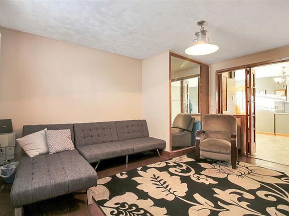 4th image of 360.5 5th St