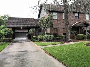 55 Oak Hollow Cir, Lake Jackson, TX 77566