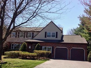 1206 Carlyle Dr, Niskayuna, NY 12309