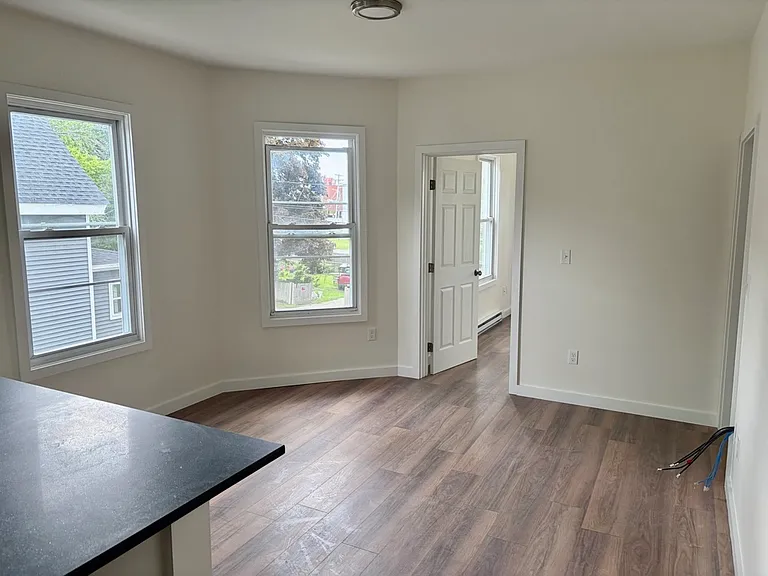 23 Pembroke St #2 — Photo 4
