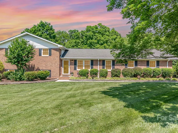 4620 Carolando Dr SW, Concord, NC 28027