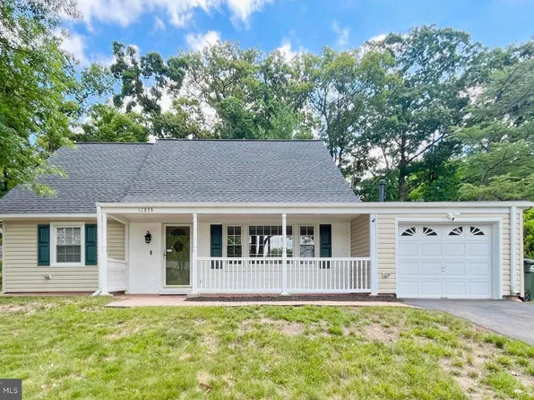 12833 Point Pleasant Dr, Fairfax, VA 22033