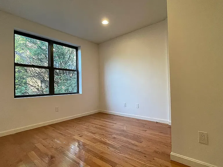 369 W 126th St #3 — Photo 12