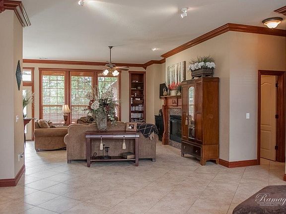 4th image of 4437 W Collins Cir