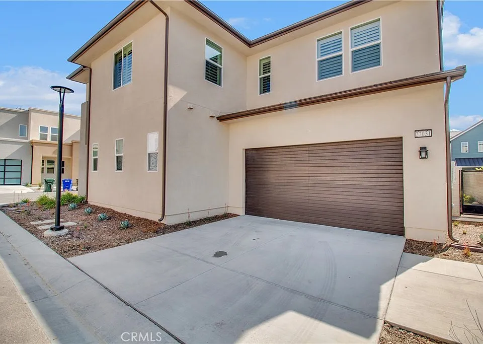 27031 California Ct