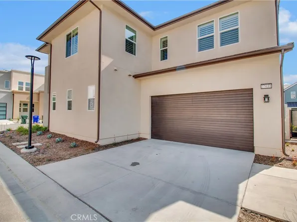 27031 California Ct, Santa Clarita, CA 91381