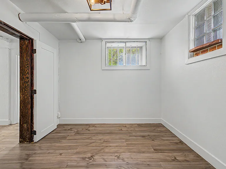 523 E 12th Ave #10 — Photo 15