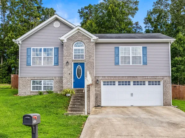 2033 Short Leaf Ln, Soddy Daisy, TN 37379