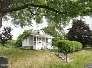 2102 Lenox Rd, Schenectady, NY 12308