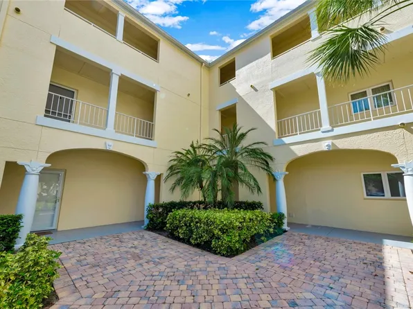 5065 Harmony Cir APT 105, Vero Beach, FL 32967