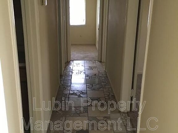 4th image of 3266 Rochester Rd