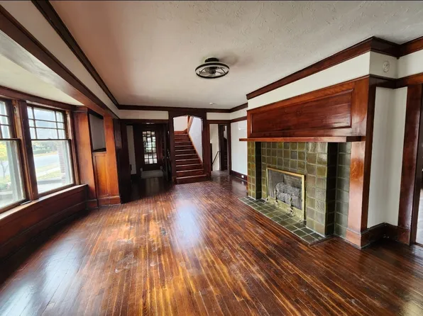 11417 Wade Park Ave, Cleveland, OH 44106