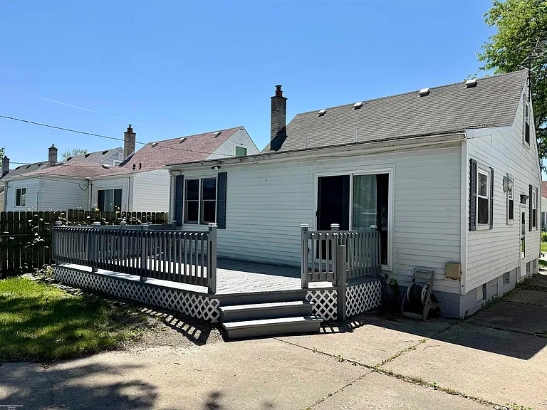 25304 Culver St — Photo 38