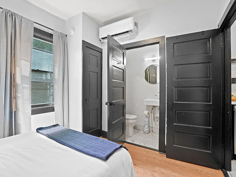 1232 W Washington Blvd — Photo 29