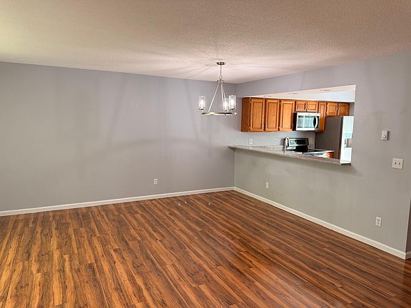 4th image of 73 Coalpit Hill Rd #4