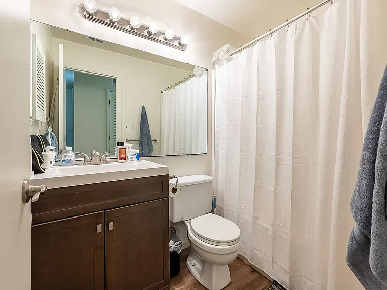 1213 University Ter #C — Photo 17