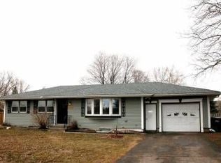 8056 Hudson Blvd N, Oakdale, MN 55128