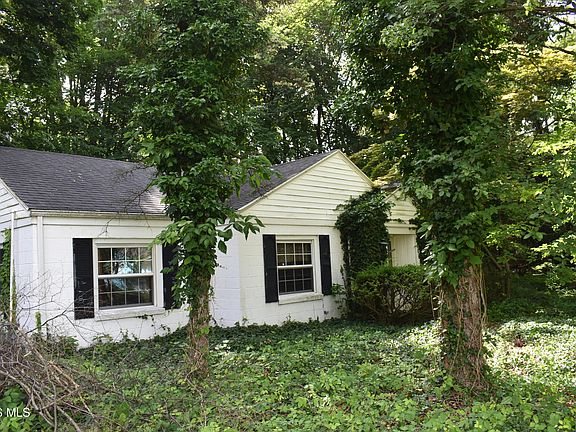 3rd image of 2106 Grecourt Dr