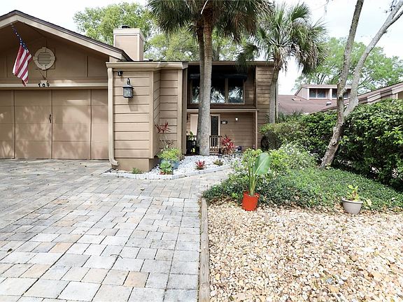 3rd image of 104 Bridgeway Cir