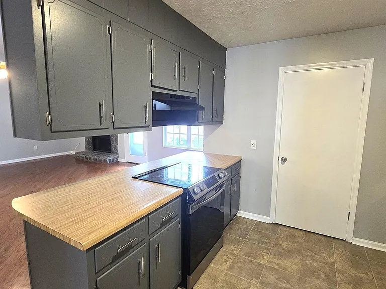102 Buckskin Dr — Photo 11