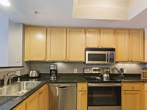 4th image of 2400 5th Ave Unit 218