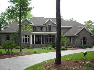 3277 Doncaster Rd, Virginia Beach, VA 23452