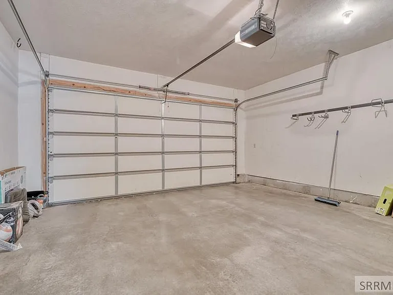 565 Pioneer Rd #24 — Photo 4