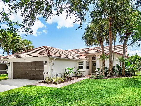 2nd image of 1215 E LANCEWOOD Place