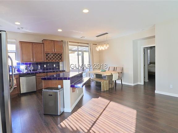 5th image of 989 Via Canale Dr