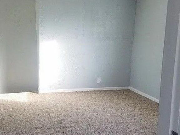 4th image of 3279 W 50th St Unit 1
