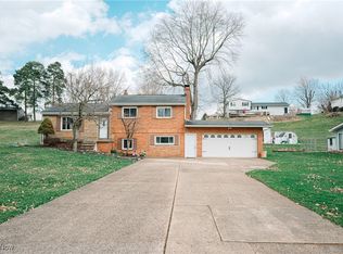 6940 Pinecrest St NE, Canton, OH