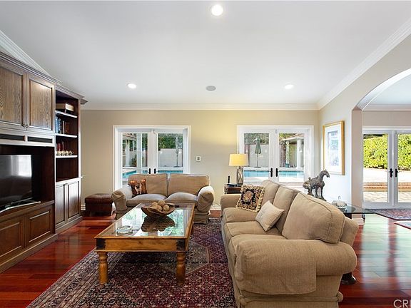 5th image of 4281 Aleman Dr