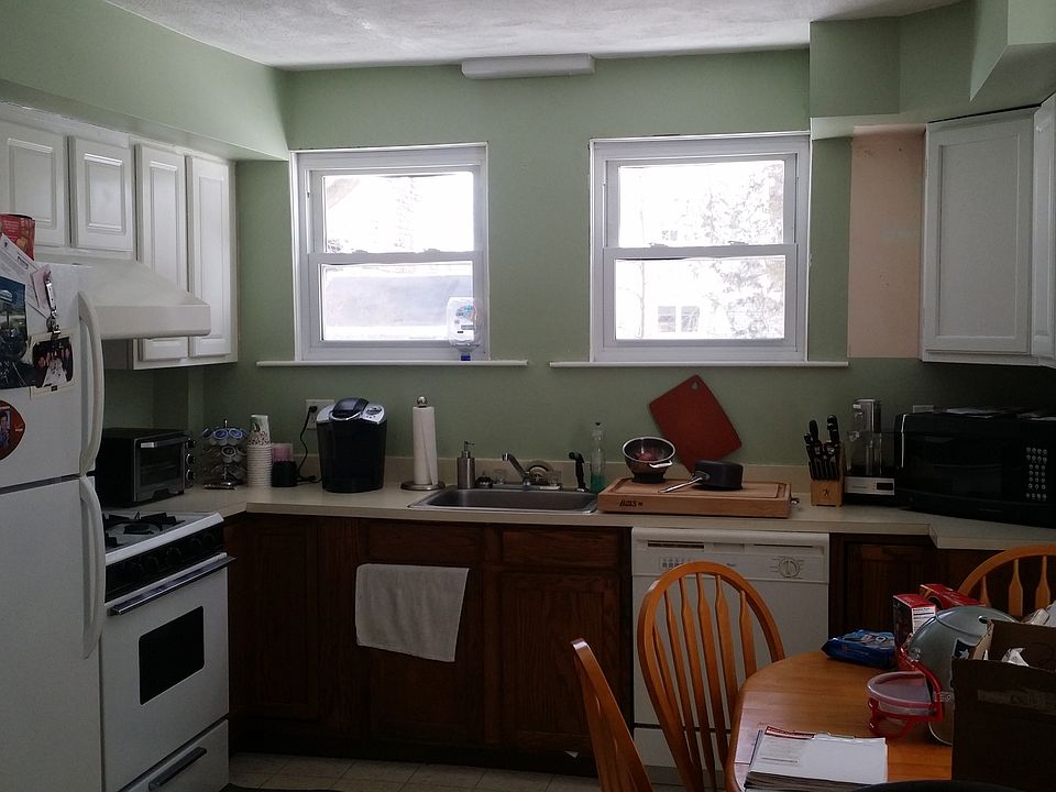 2nd image of 83 Spring St #R