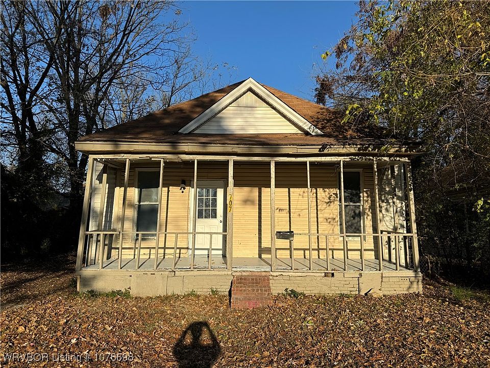 1st image of 707 Vine St