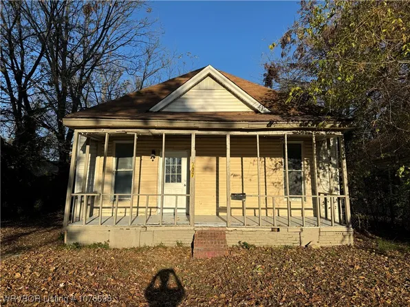 707 Vine St, Van Buren, AR 72956
