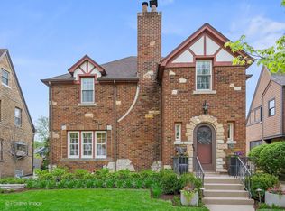 422 S Prospect Ave, Elmhurst, IL 60126
