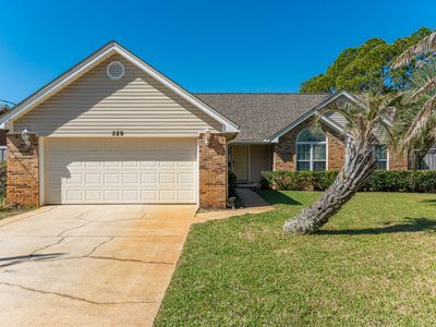 529 E Timberlake Dr, Mary Esther, FL, 32569
